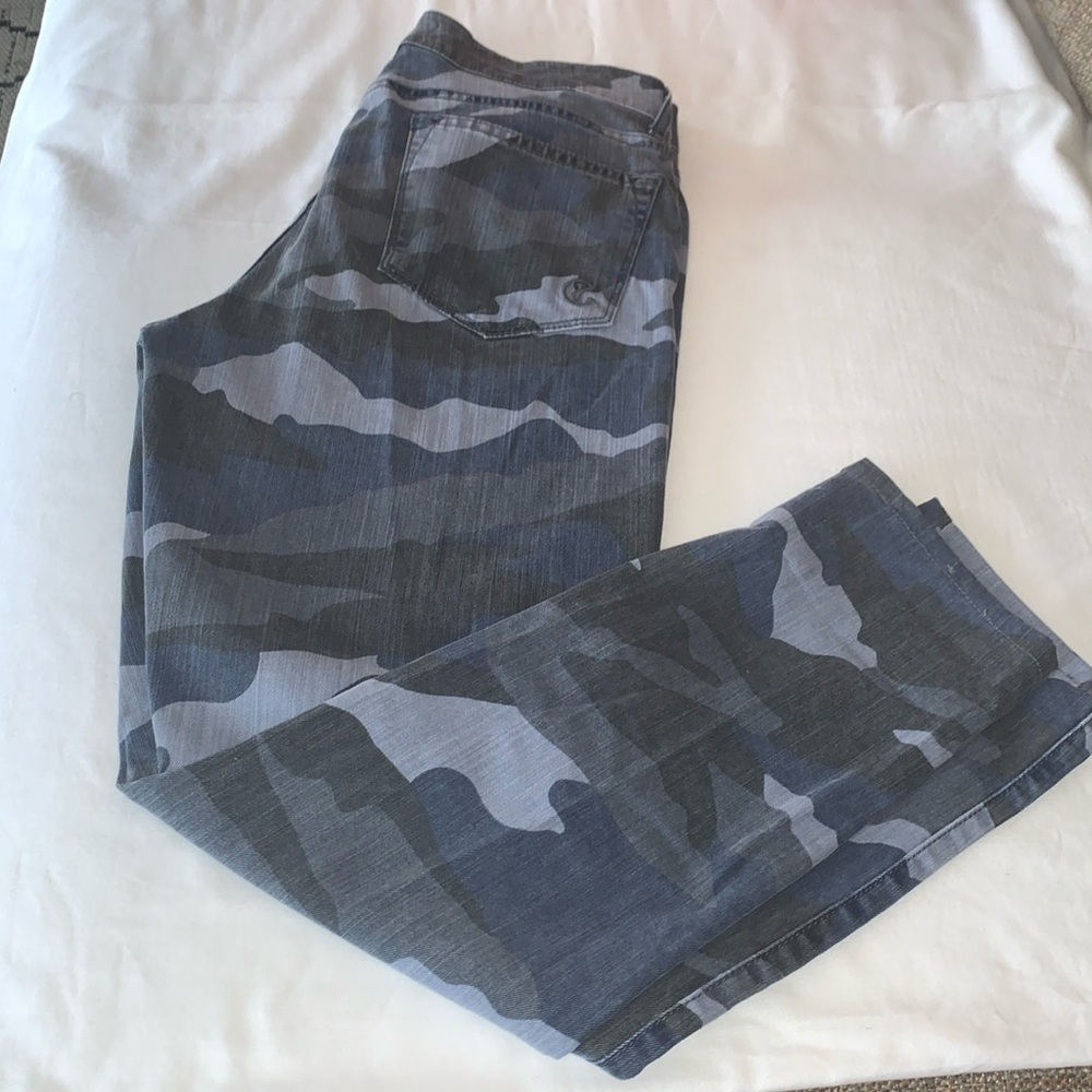 CJ Cookie Johnson Peace Skinny Blue Gray Camo Navy Jeans Cotton Blend